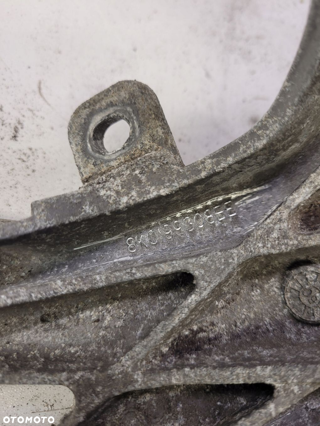 ŁAPA SILNIKA PRAWA AUDI A4 B8 A5 Q5 8K0199308EE - 5