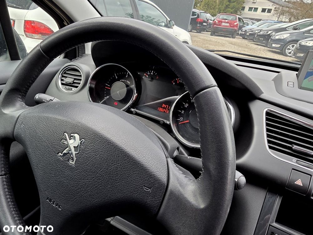 Peugeot 3008 2.0 HDi Allure - 25