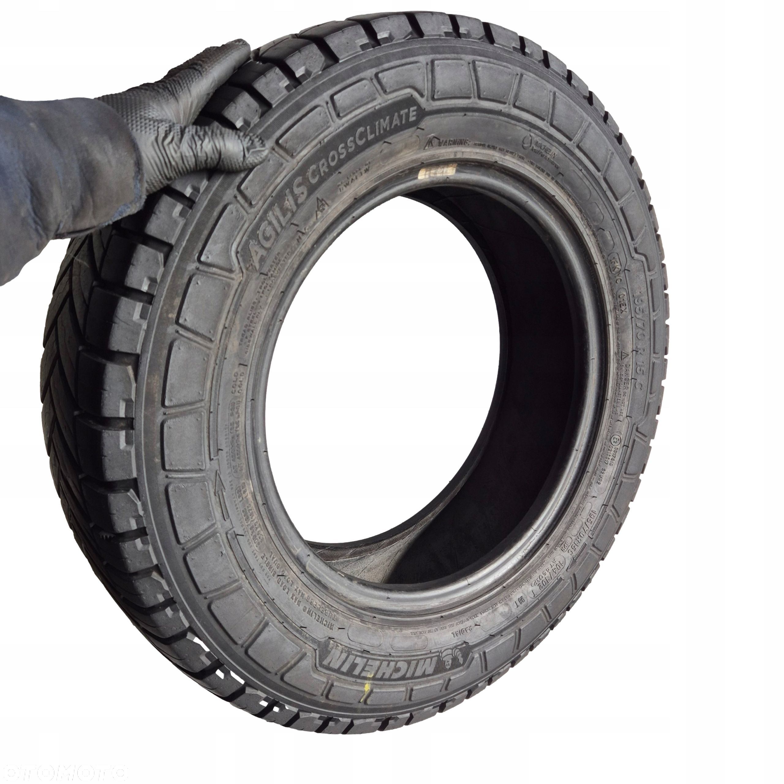 Michelin agilis crossclimate 195/70 R15C 104/102T 8-8.5mm 2022 - 3
