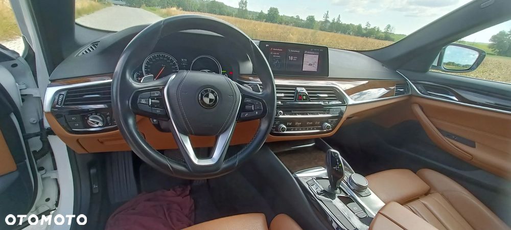 BMW Seria 5 540i Sport Line sport - 15