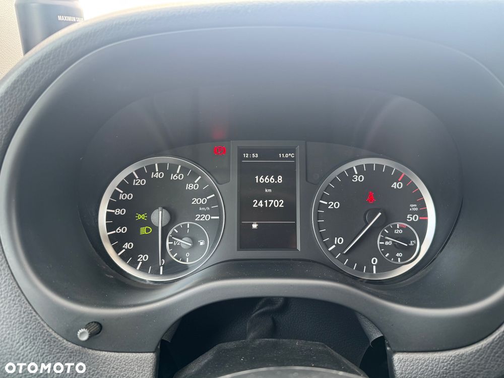 Mercedes-Benz Vito - 19