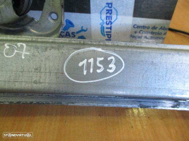 Elevador Sem Motor 93162242R OPEL TIGRA 2007 2P FD - 2