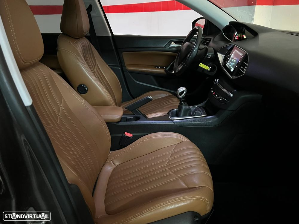 Peugeot 308 SW BlueHDi 120 Stop & Start Allure - 12