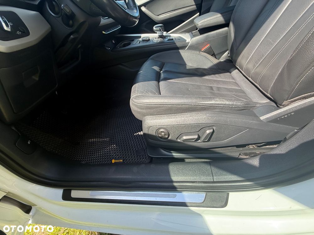 Audi A4 Limousine - 14