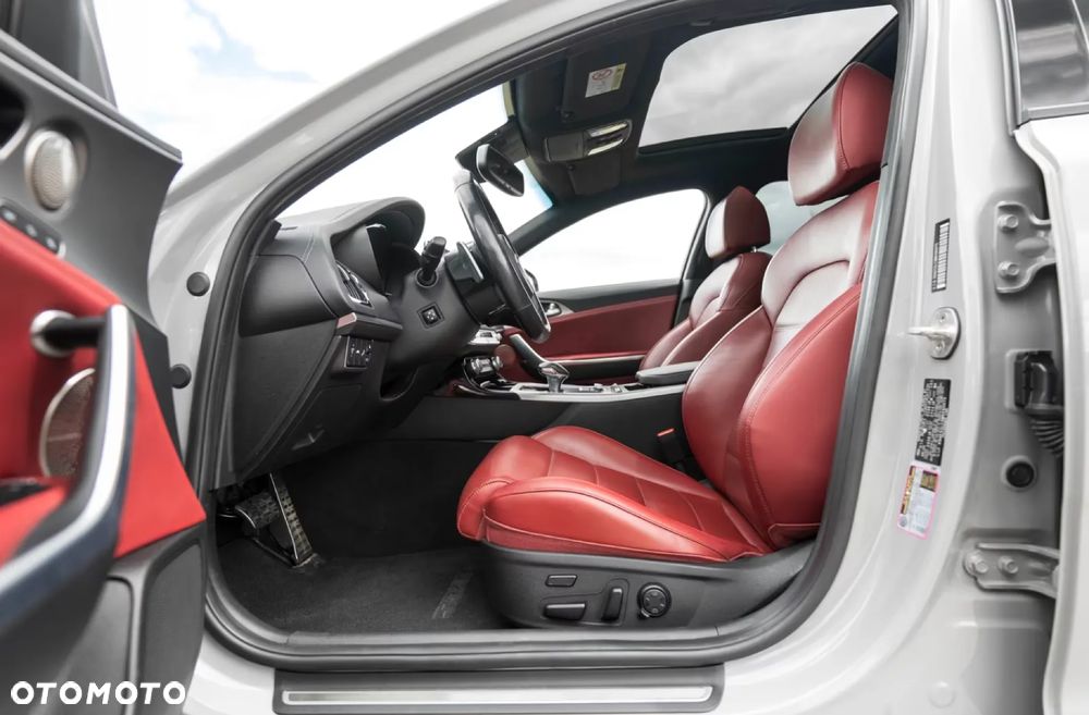 Kia Stinger 3.3 T-GDI V6 GT AWD - 12