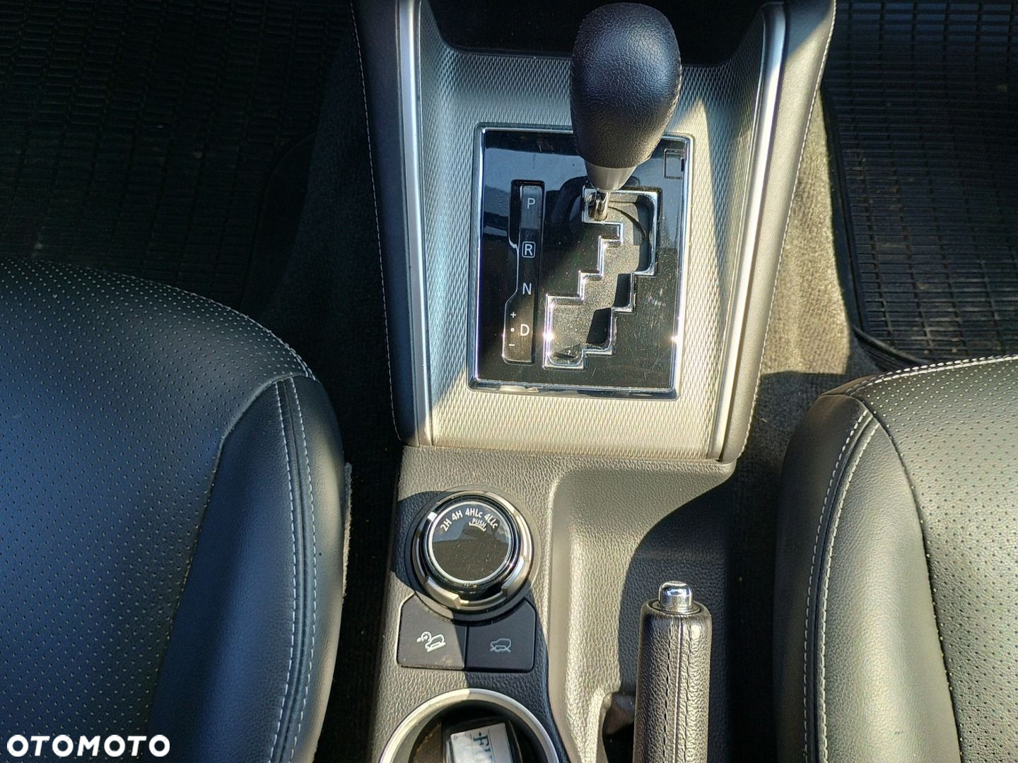 Mitsubishi L200 2.2 d DC Instyle Plus - 17