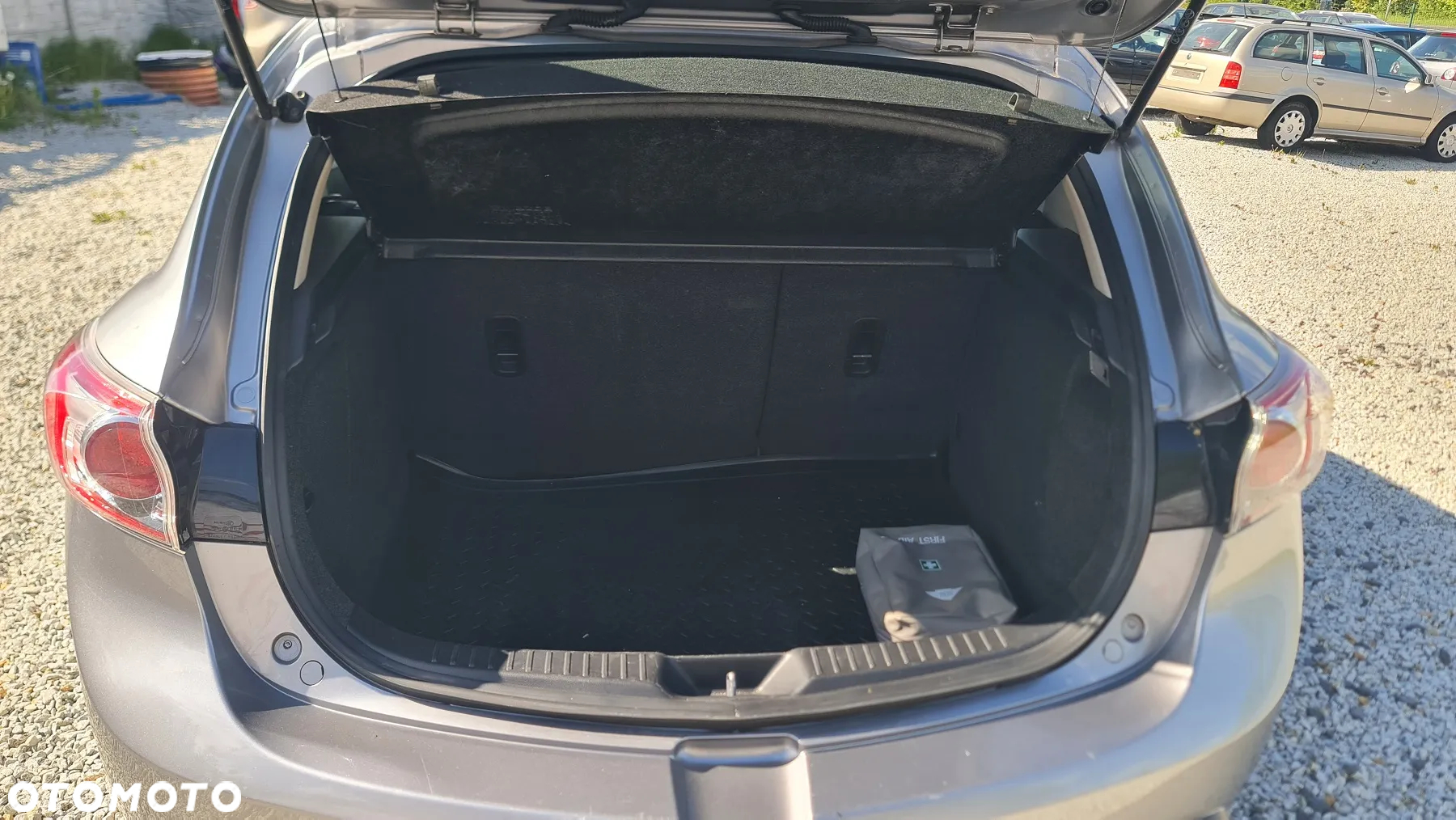 Mazda 3 1.6 Active - 17