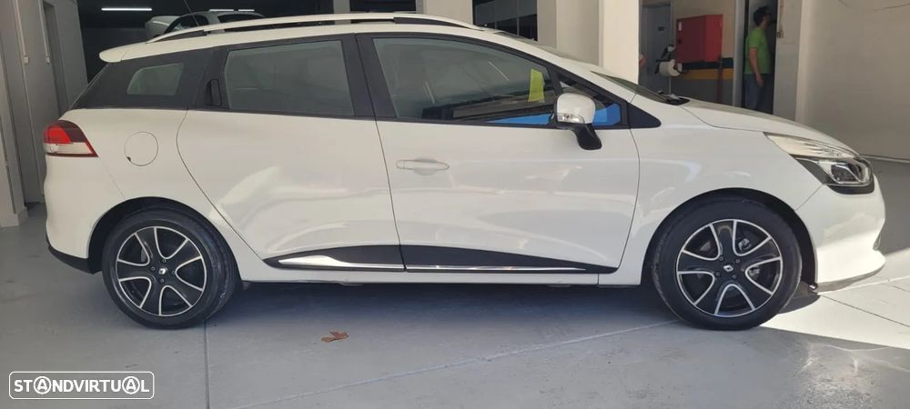 Renault Clio Sport Tourer - 3