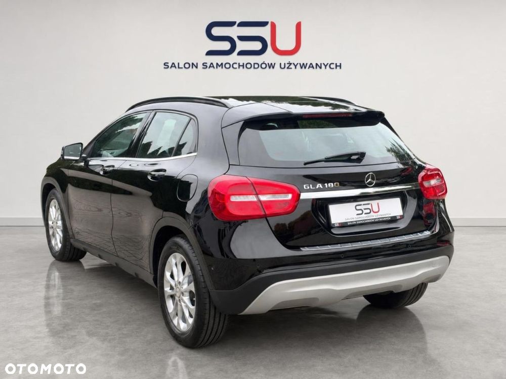Mercedes-Benz GLA 180 7G-DCT Style - 15
