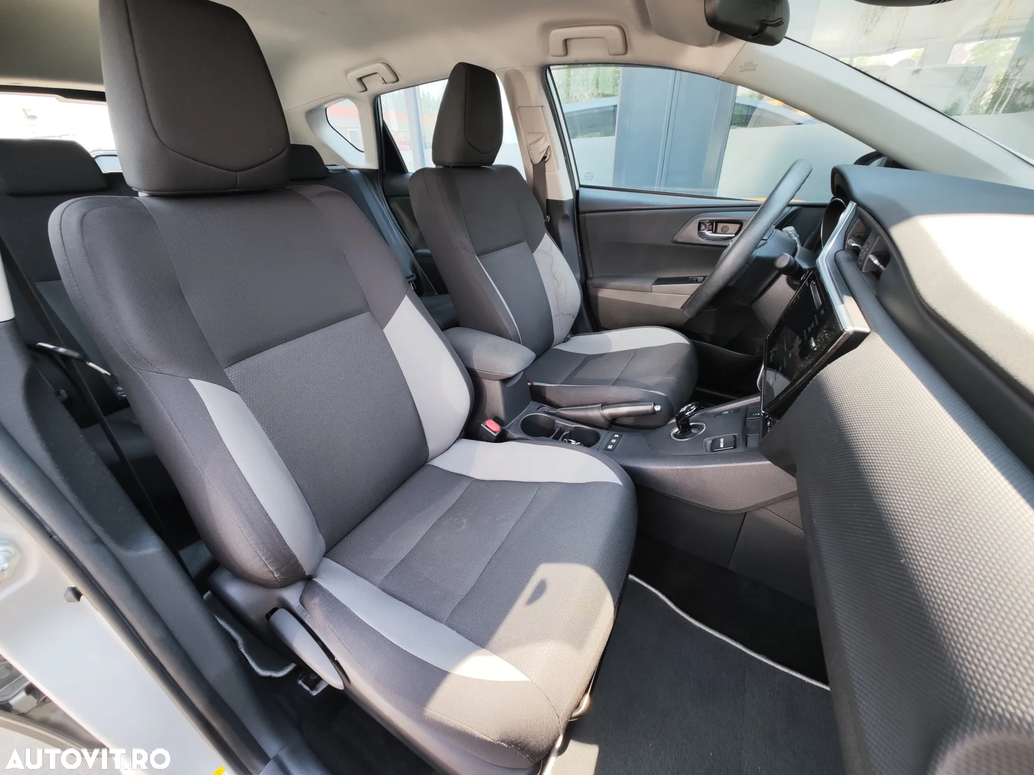 Toyota Auris - 19