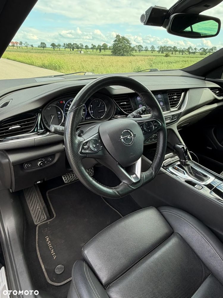Opel Insignia CT 1.5 T Exclusive S&S - 20