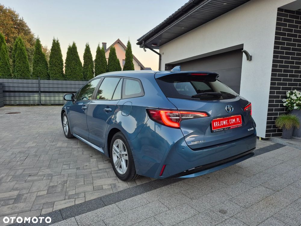 Toyota Corolla 1.8 Hybrid Comfort - 29