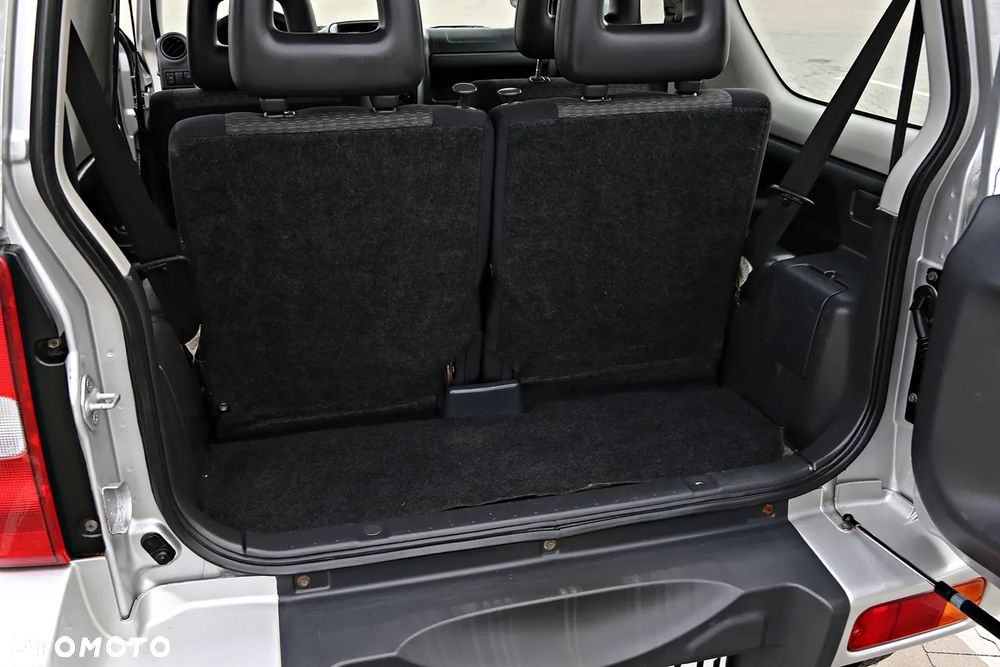 Suzuki Jimny - 38