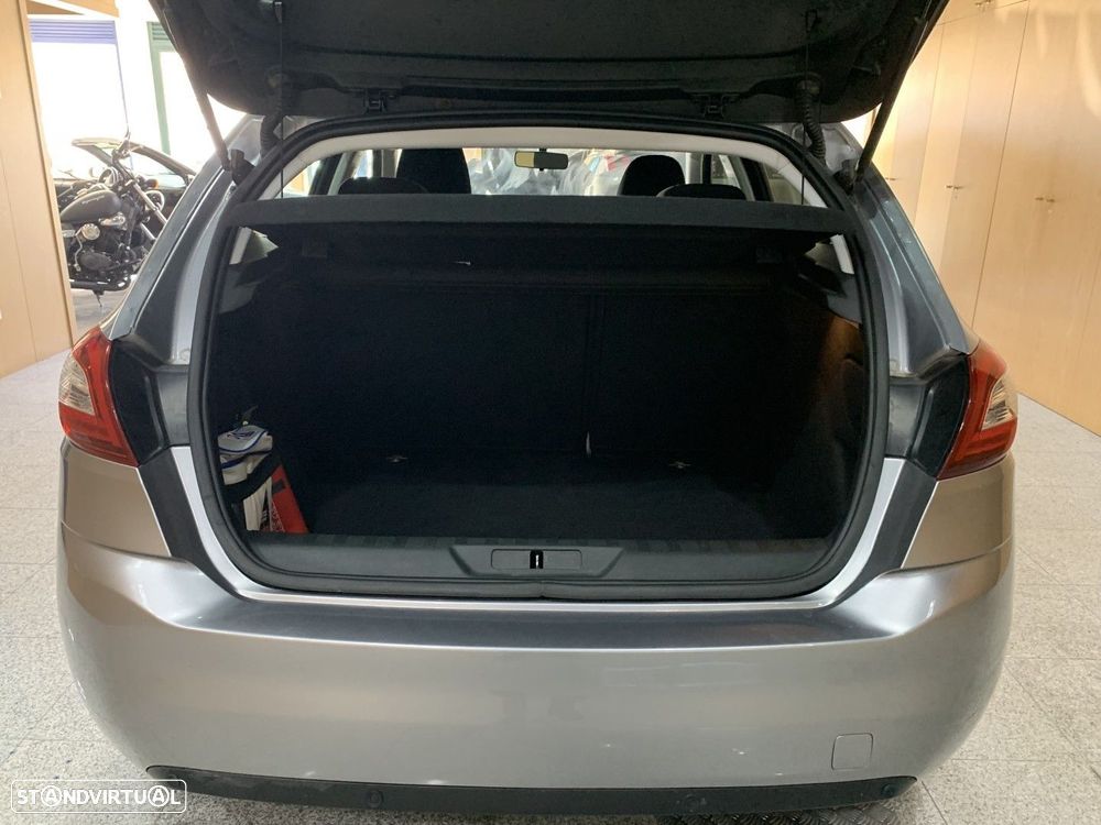 Peugeot 308 - 16