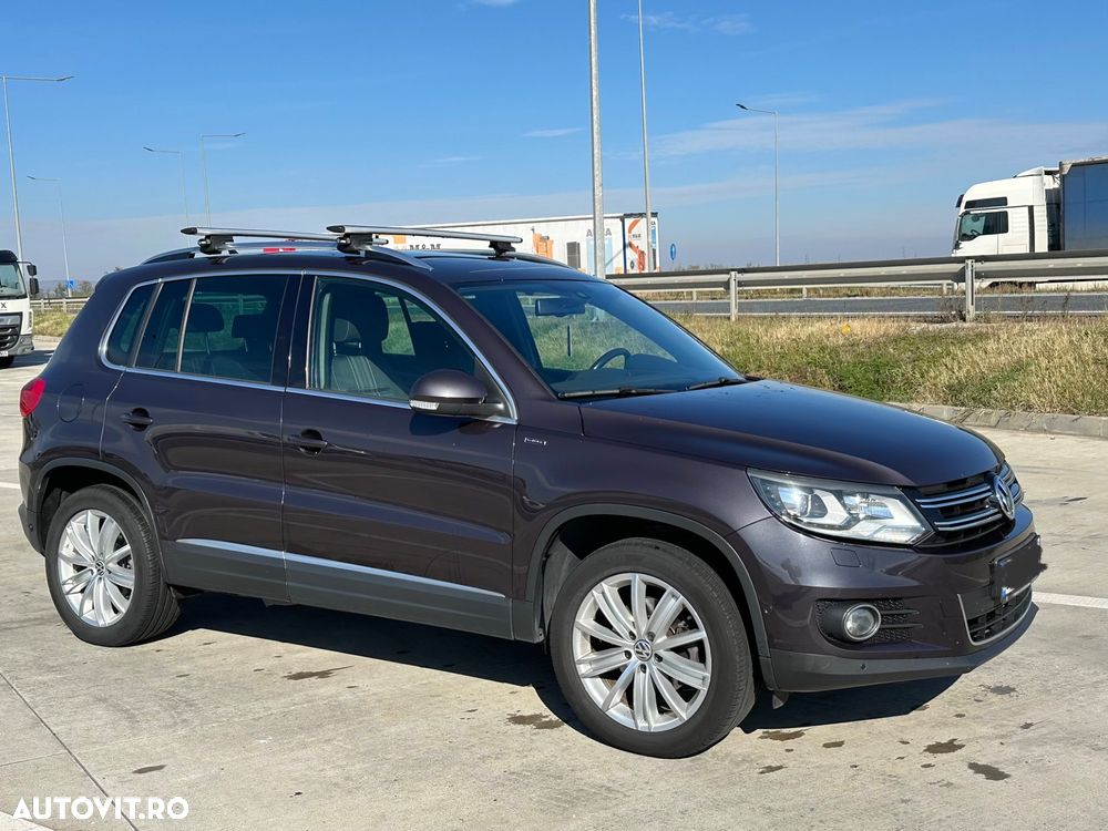 Volkswagen Tiguan 2.0 TDI DPF 4Motion BlueMotion Technology DSG Lounge Sport & Style - 6