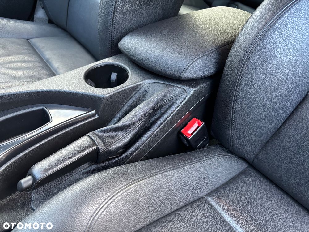 BMW X1 sDrive18i Sport Line - 25