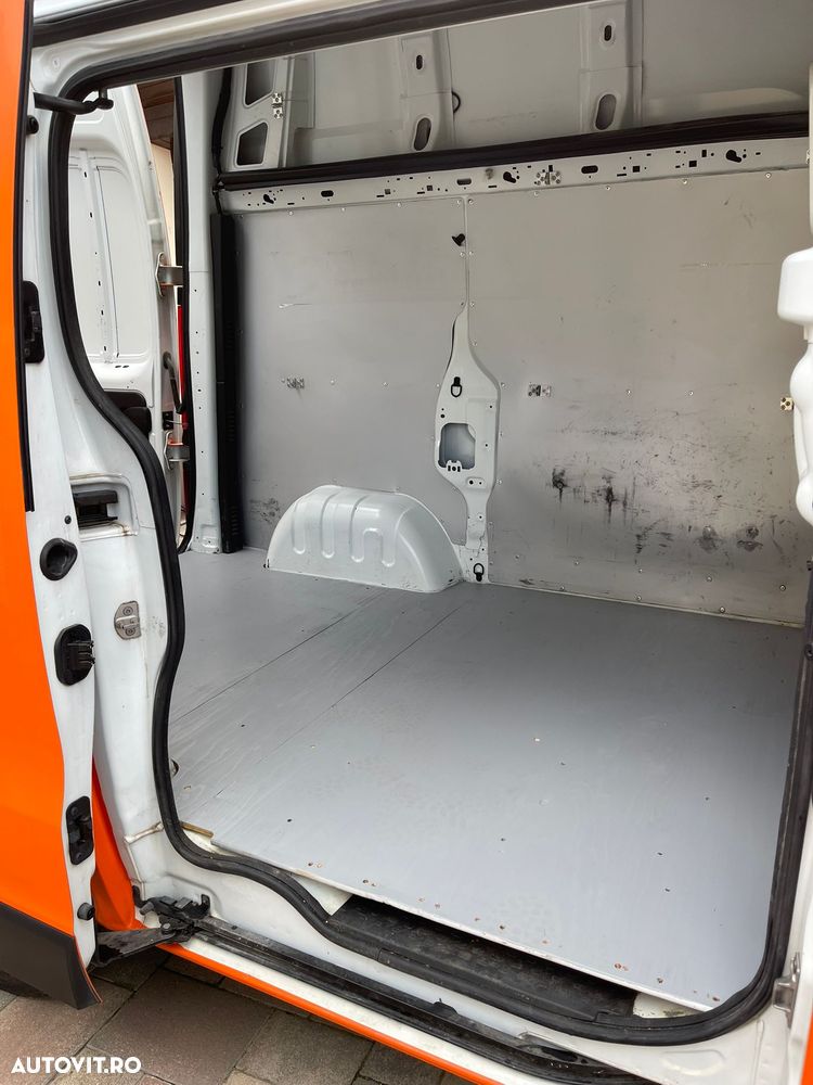 Renault Trafic - 5