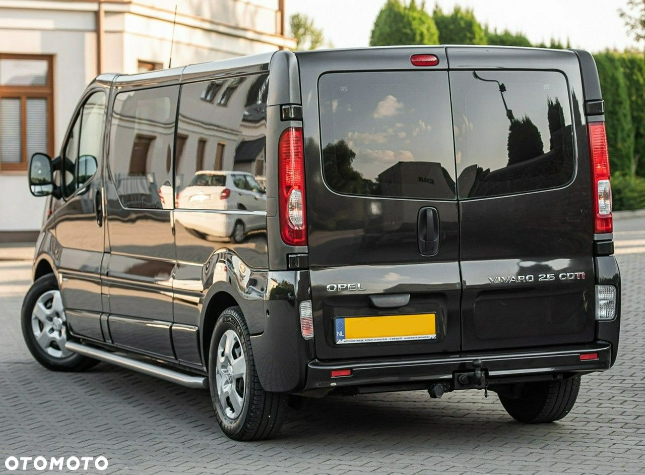 Opel Vivaro - 2