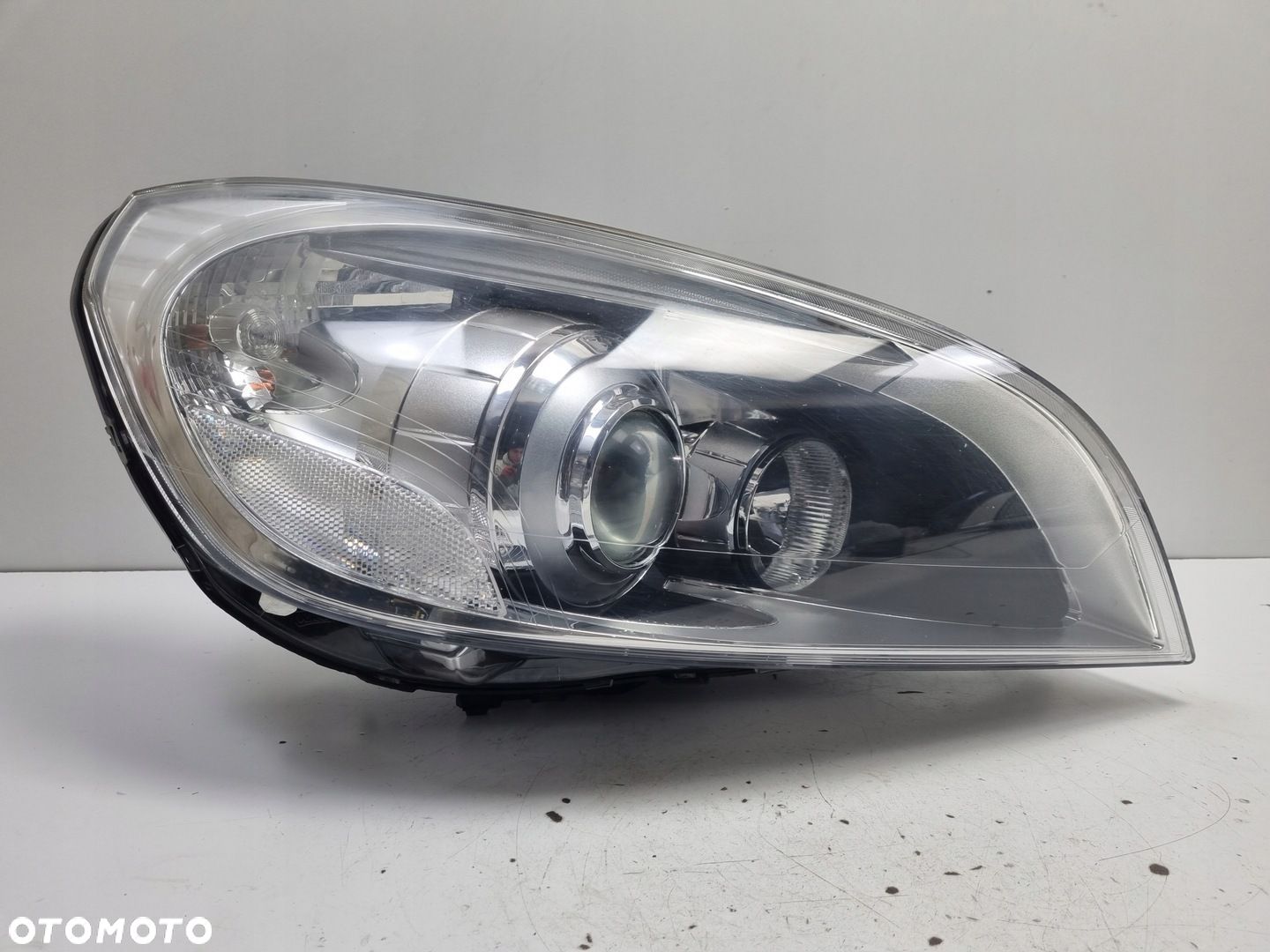 Volvo V60 S60 II PRZEDNIA LAMPA PRAWA prawy przód XENON EUROPA 31299991 - 1