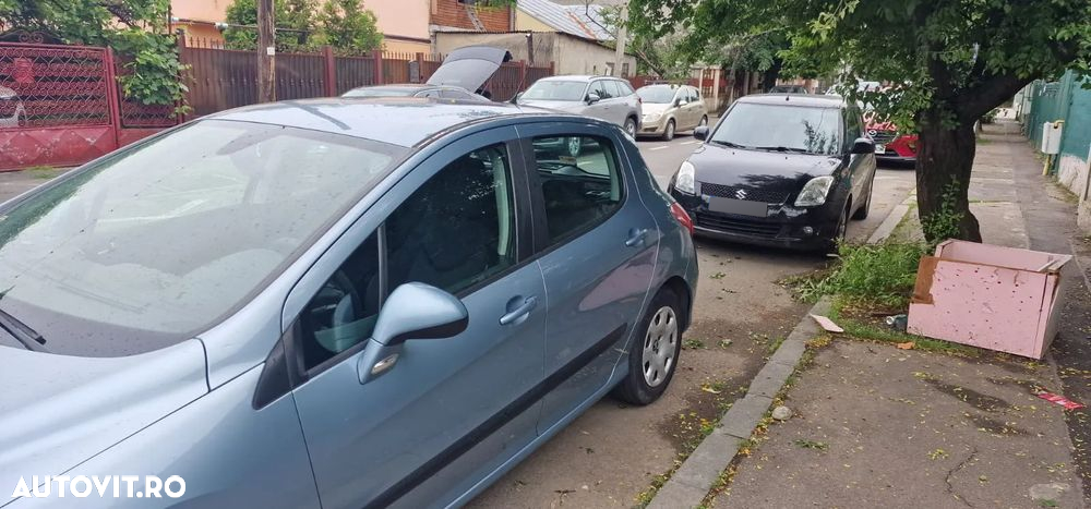 Peugeot 308 1.6HDi Confort Pack - 11