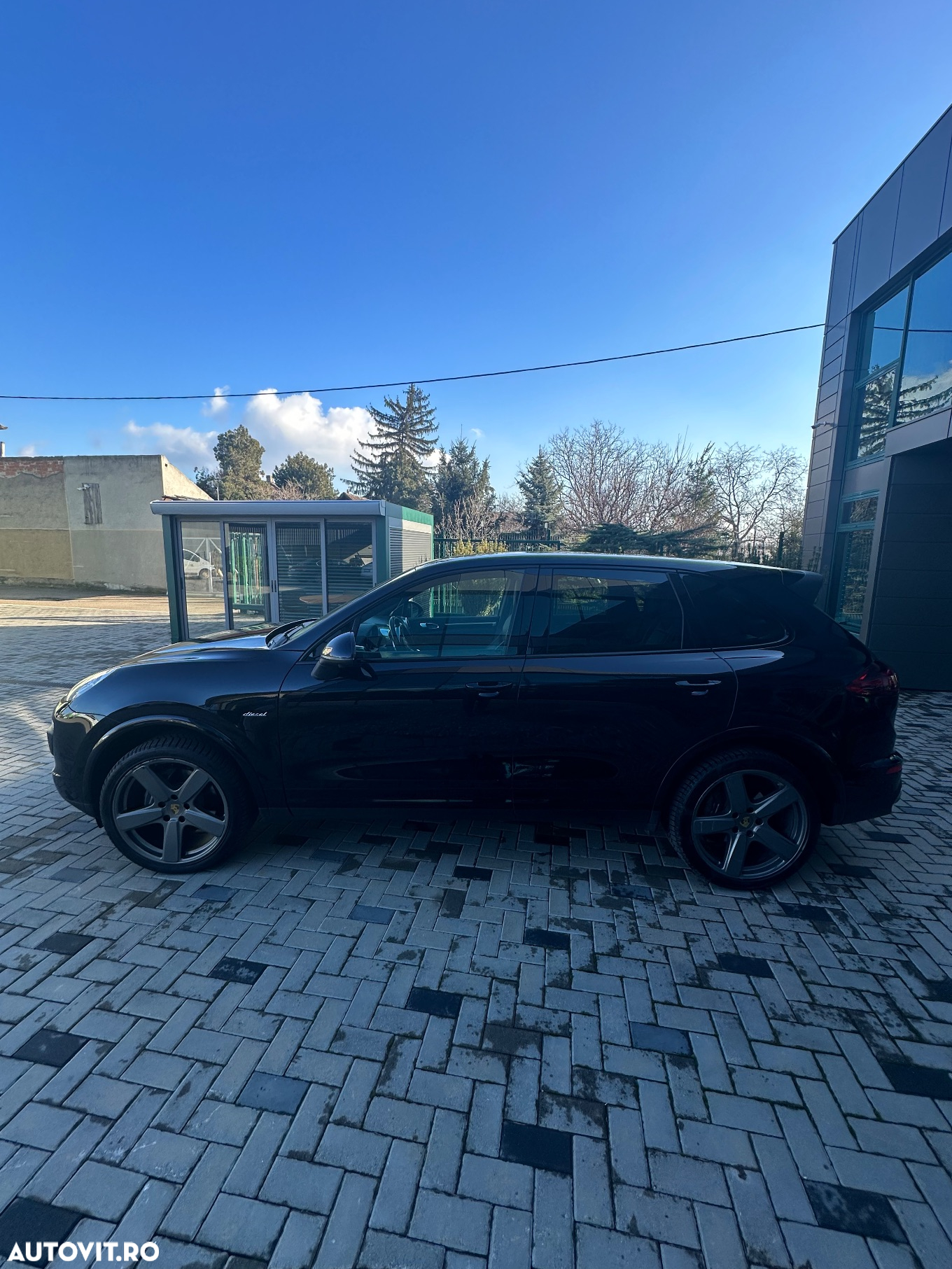 Porsche Cayenne 3.0 L - 6