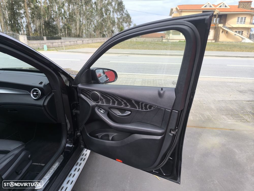 Mercedes-Benz GLC 350 e 4Matic 7G-TRONIC AMG Line - 28