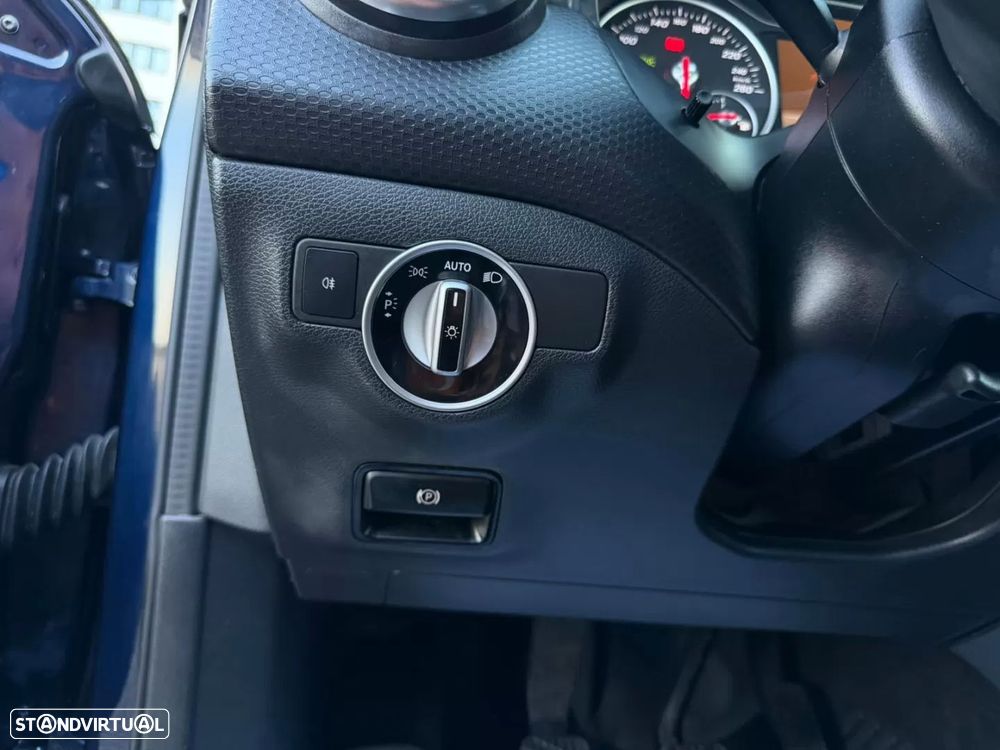 Mercedes-Benz A 180 d Style - 42