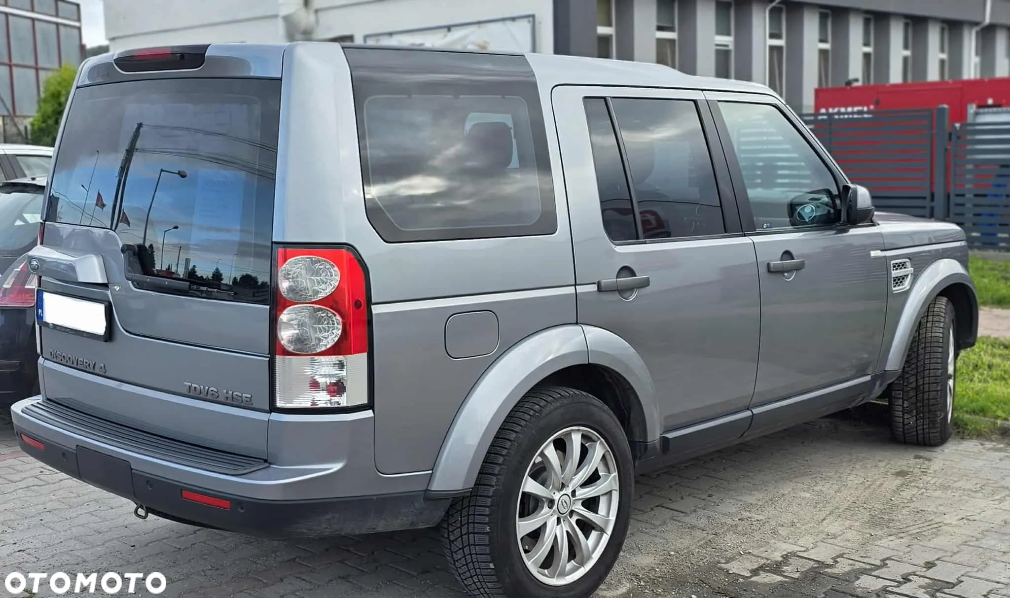 Land Rover Discovery IV 3.0D V6 HSE - 6