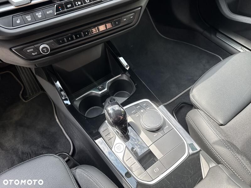 BMW Seria 2 218i Sport Line - 16