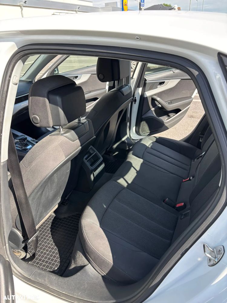 Audi A4 2.0 TDI quattro S tronic - 4