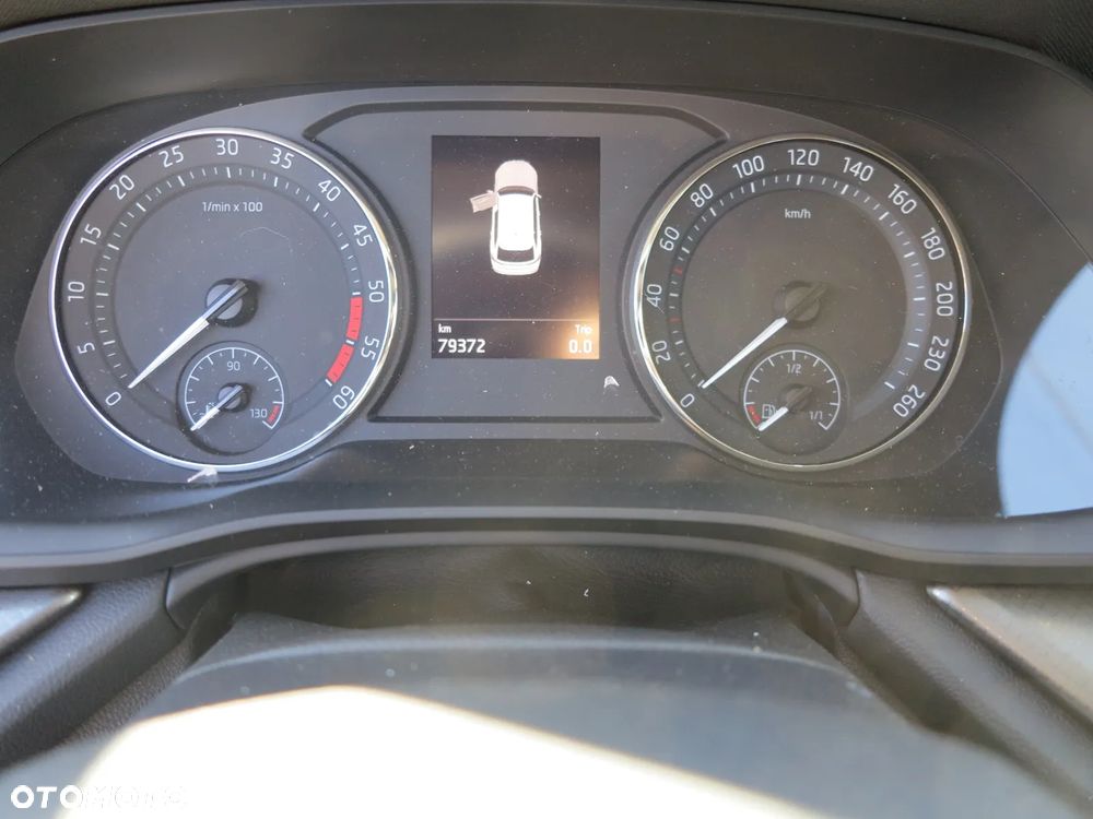 Skoda Octavia 2.0 TDI Ambition - 10