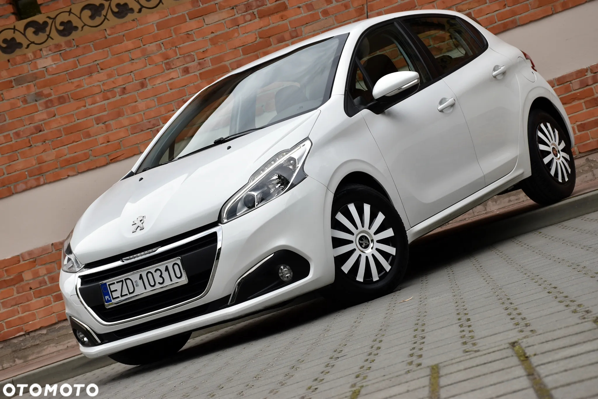 Peugeot 208 1.6 BlueHDi Active - 9
