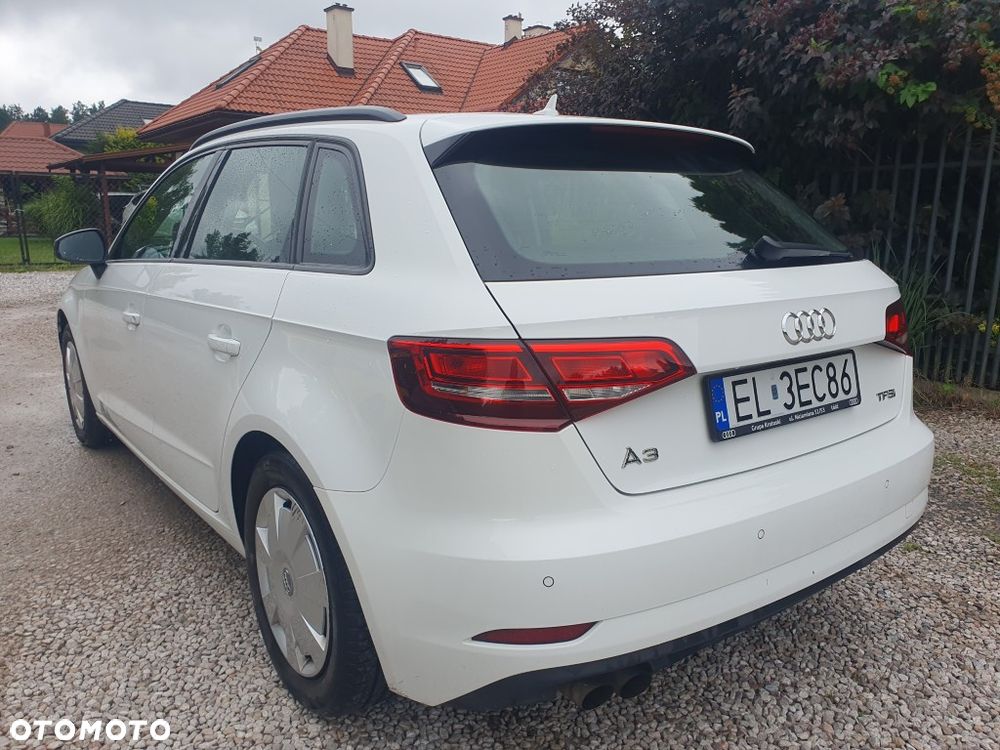 Audi A3 Sportback 1.5 TFSI S tronic - 4