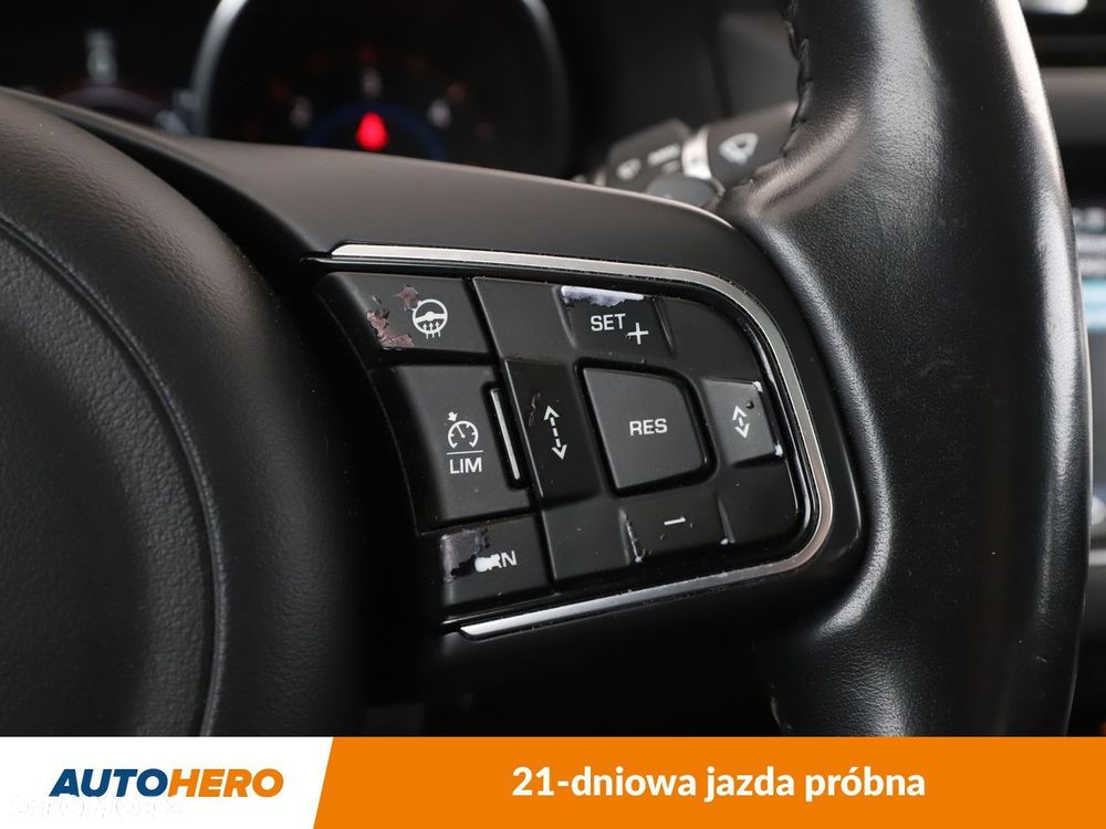 Jaguar XF - 29