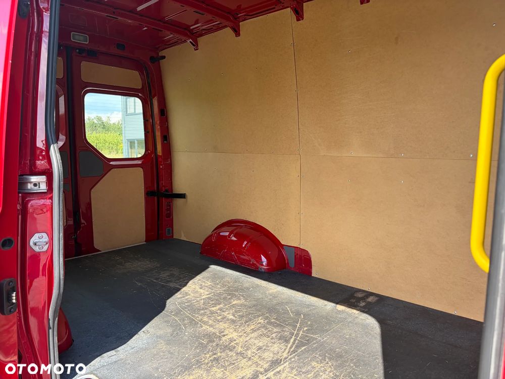 Volkswagen CRAFTER - 32