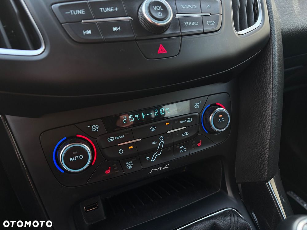 Ford Focus 1.0 EcoBoost Titanium ASS - 21
