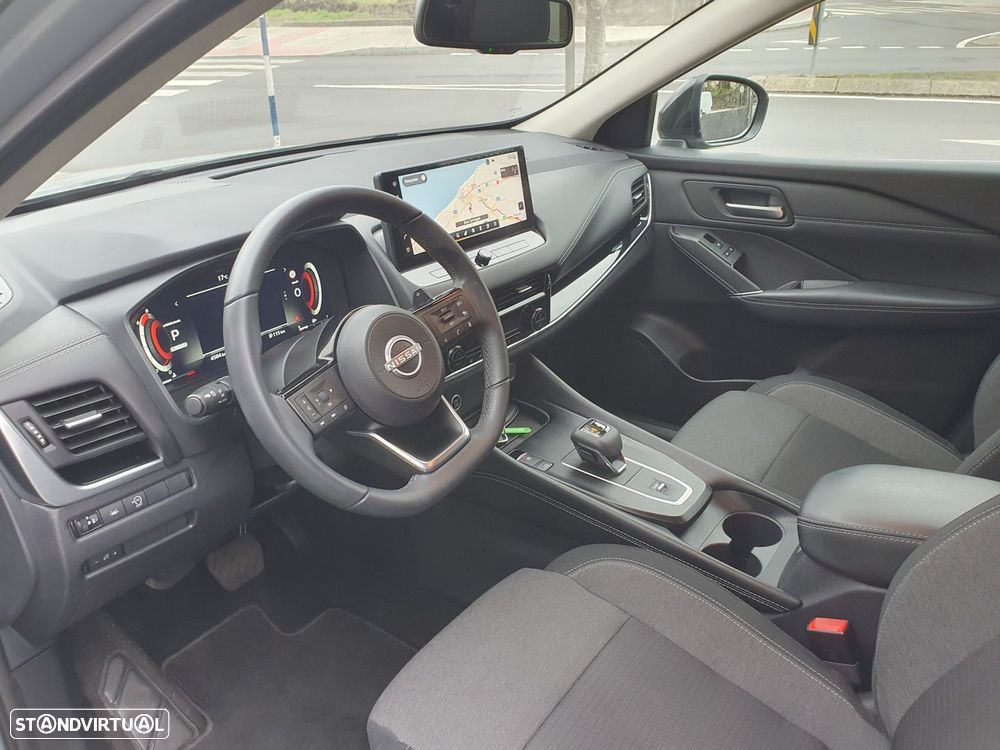 Nissan Qashqai 1.3 DIG-T N-Connecta Xtronic - 17