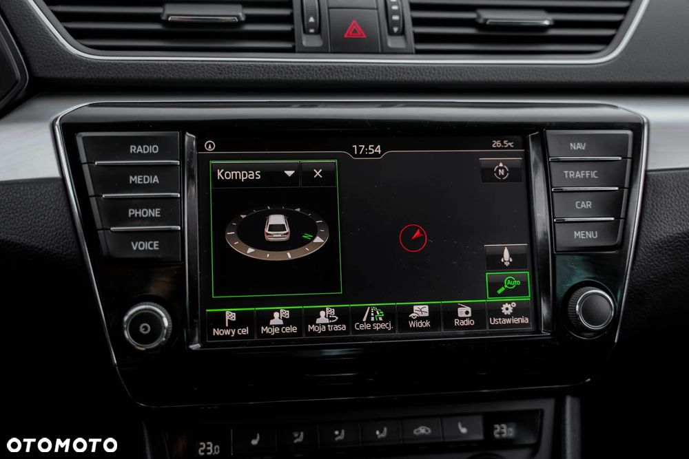 Skoda Superb 2.0 TDI Ambition DSG - 23