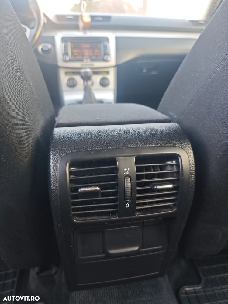 Volkswagen Passat - 16