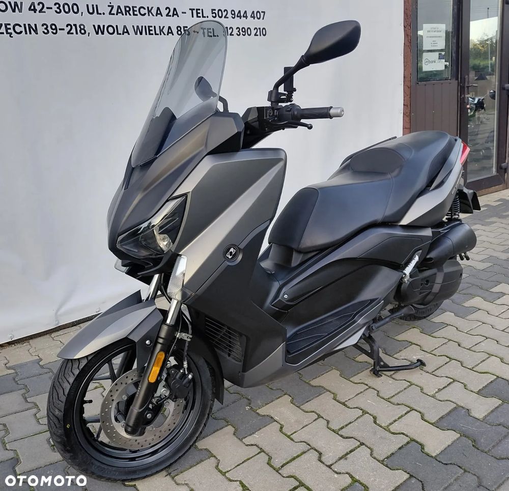 Yamaha X-max - 8