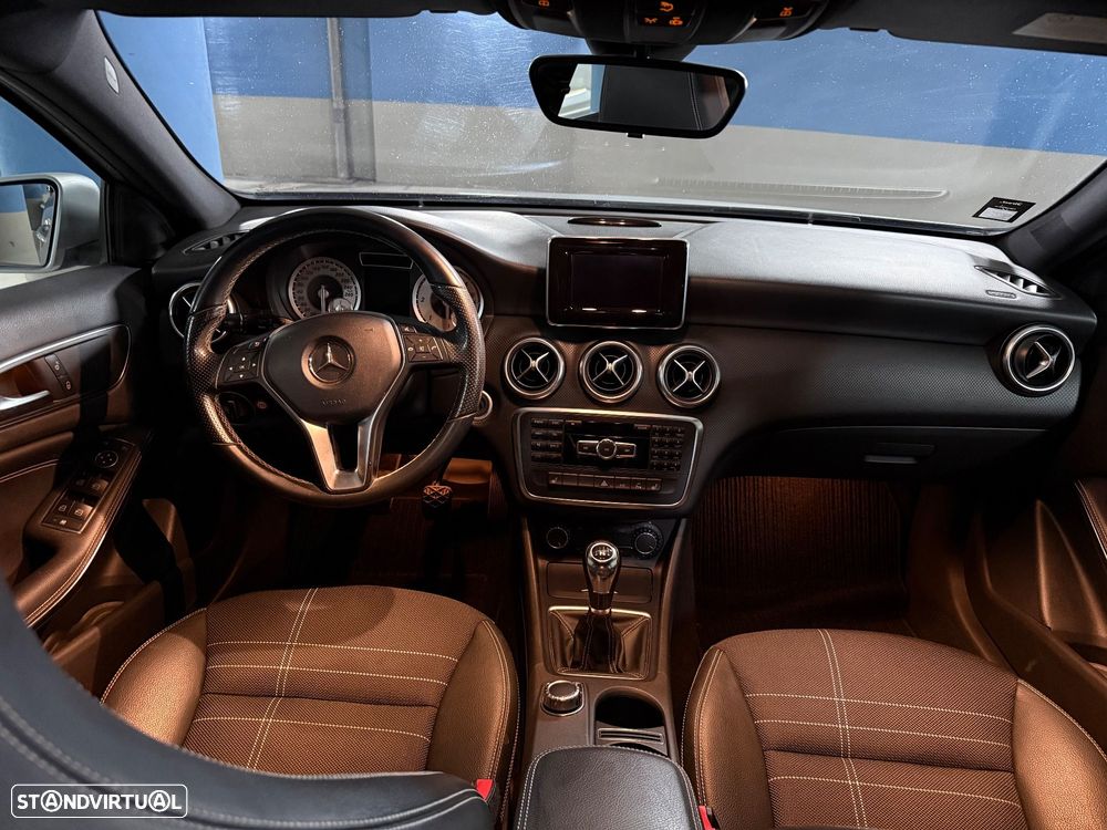 Mercedes-Benz A 200 CDI (BlueEFFICIENCY) Urban - 21