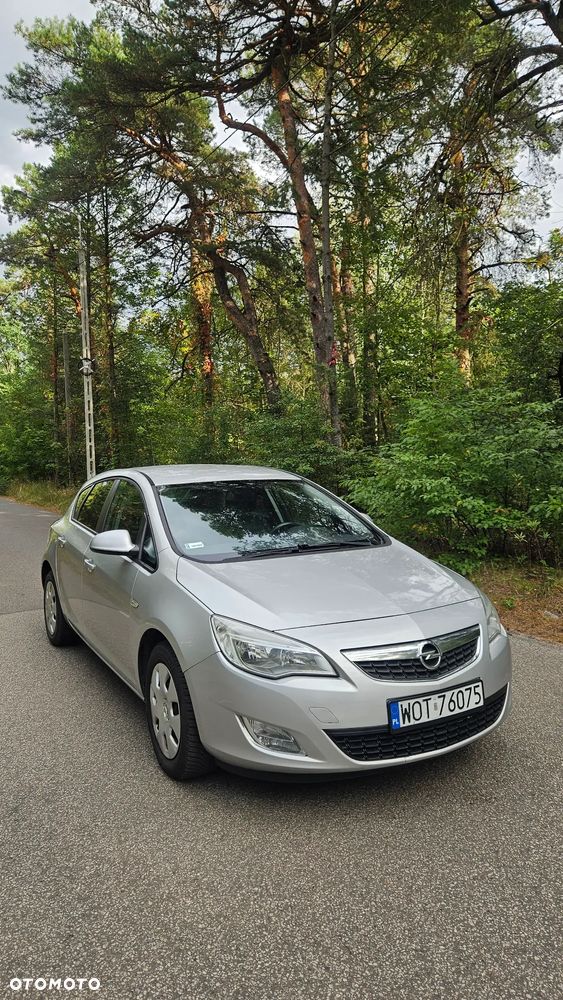 Opel Astra - 1