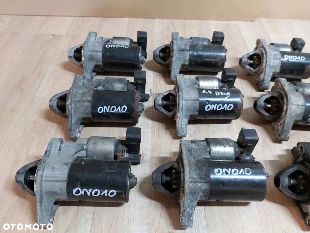 Toyota Yaris II rozrusznik 1,4 D4D 28100-0N010 - 2