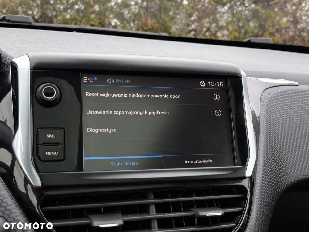 Peugeot 2008 PureTech 110 Stop&Start EAT6 Allure - 30