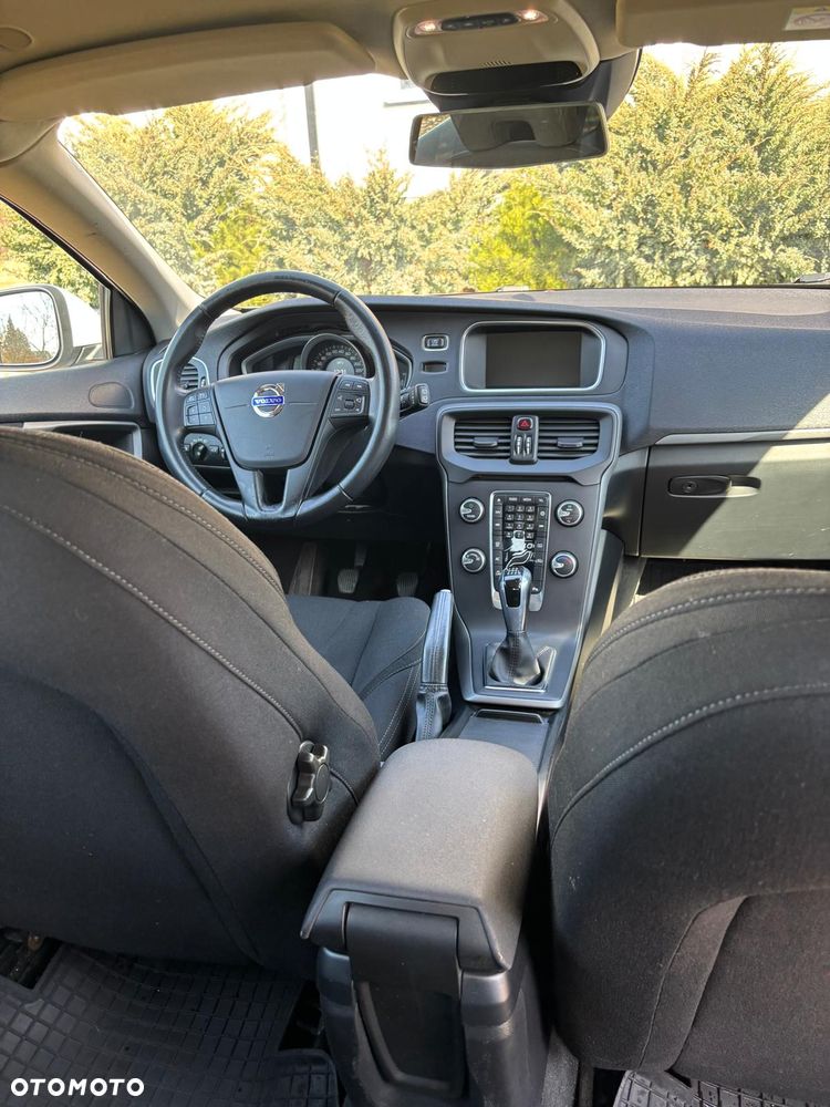 Volvo V40 D2 - 4