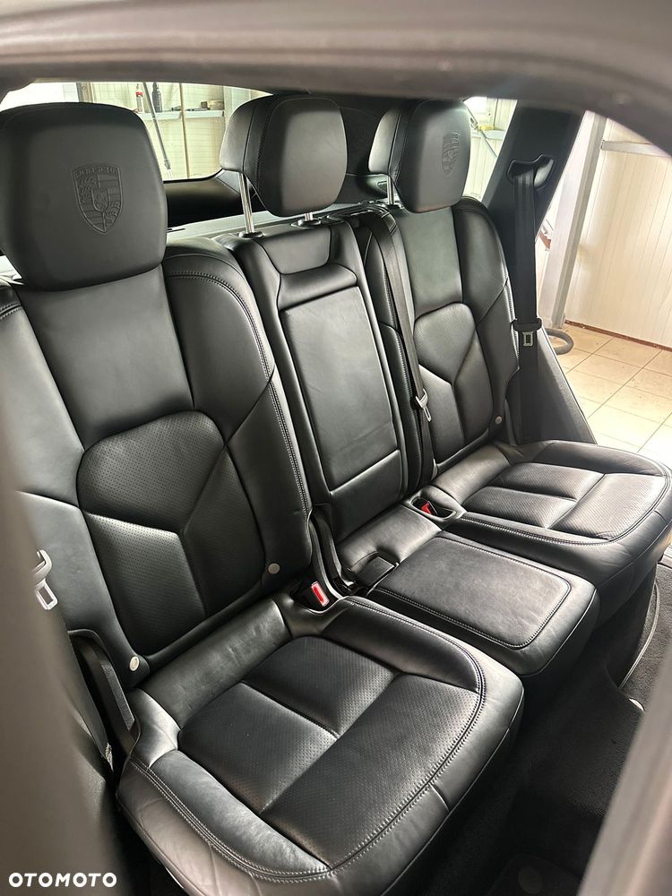 Porsche Cayenne Diesel Platinum Edition - 13