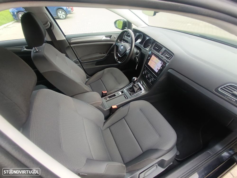 VW Golf Variant 1.6 TDi Highline - 14