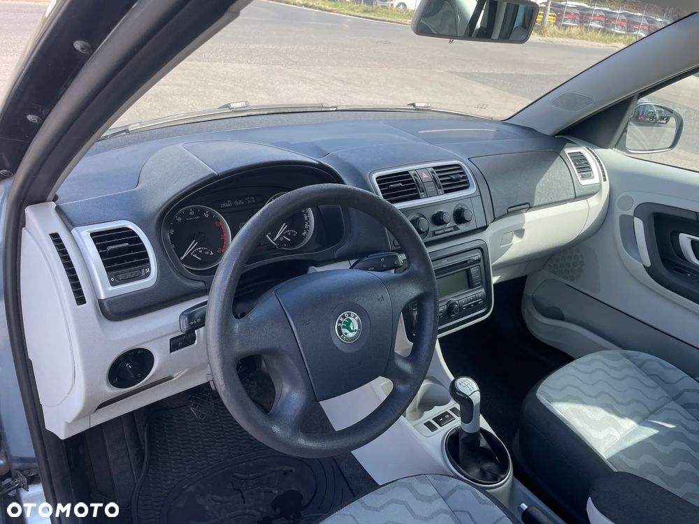 Skoda Roomster 1.6 16V Style - 16