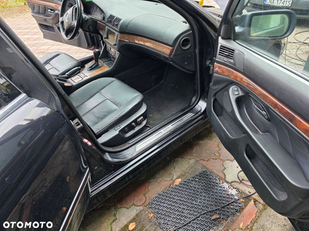 BMW Seria 5 - 12