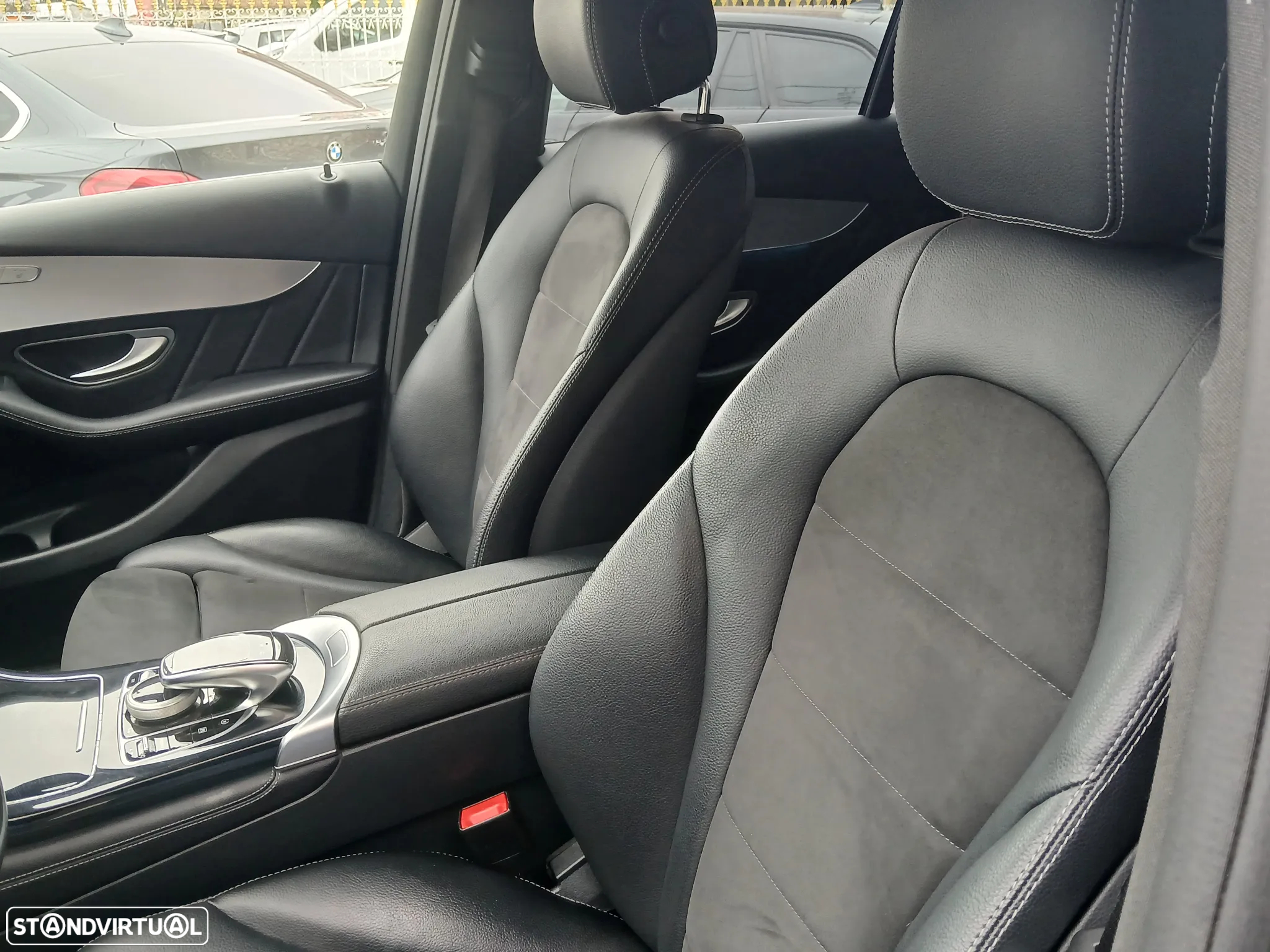 Mercedes-Benz GLC 250 d 4Matic 9G-TRONIC AMG Line - 23